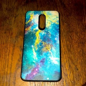 It a LG phone case the color is Galaxy